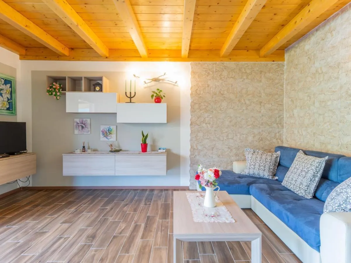 Holiday Home Gelsomini - Cco520 By Interhome Colico Ιταλία